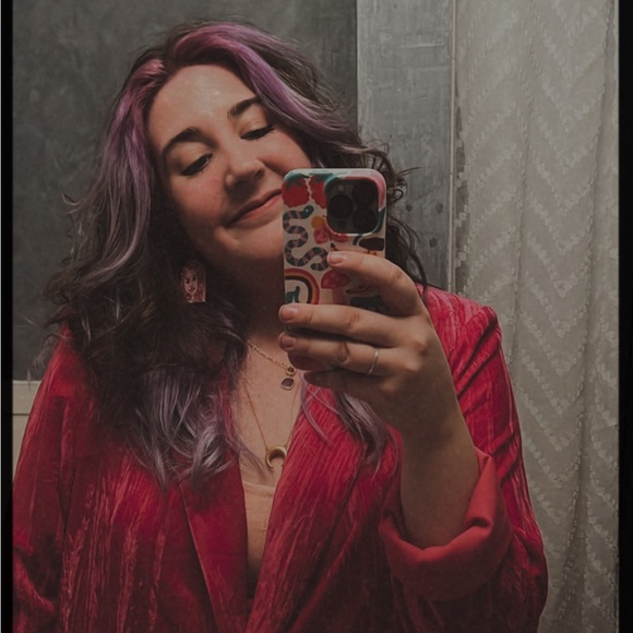 Meet your Posher, Sarah - Picture 1 of 1